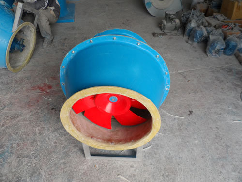 玻璃鋼斜流風(fēng)機(jī)展示